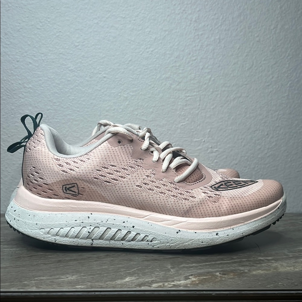 Keen WK400 Walking Sneakers Fawn Peach Whip 1027475 Women’s 10 EUC*